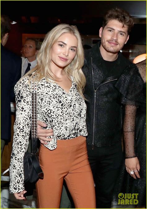 is gregg sulkin in a relationship|Gregg Sulkin Dating History: Michelle Randolph, Bella。